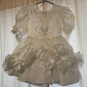 Angels Garmet dress